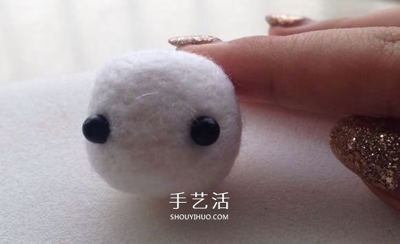 羊毛氈小兔子制作圖解 簡(jiǎn)單手工羊毛氈兔子DIY -  www.rpnrmr.com