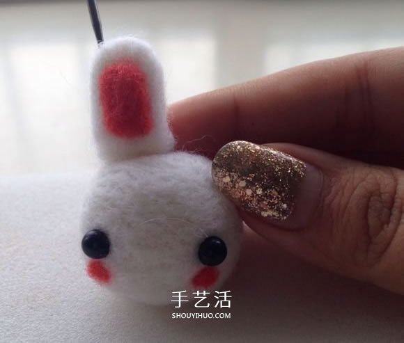 羊毛氈小兔子制作圖解 簡(jiǎn)單手工羊毛氈兔子DIY -  www.rpnrmr.com