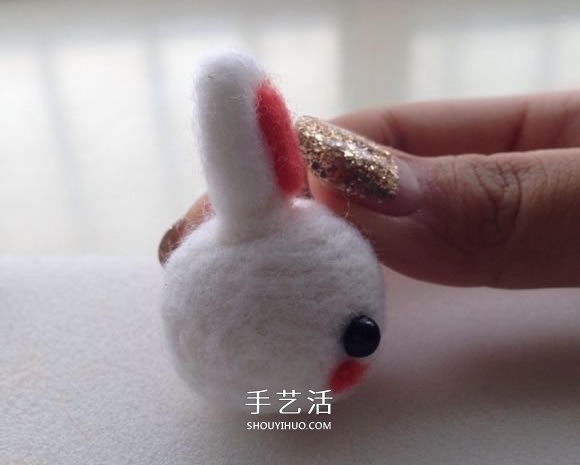 羊毛氈小兔子制作圖解 簡(jiǎn)單手工羊毛氈兔子DIY -  www.rpnrmr.com