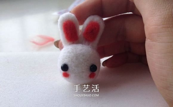 羊毛氈小兔子制作圖解 簡(jiǎn)單手工羊毛氈兔子DIY -  www.rpnrmr.com