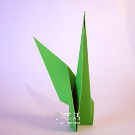 幼兒折紙竹筍的教程 手工簡(jiǎn)單筍的折法圖解 -  www.rpnrmr.com