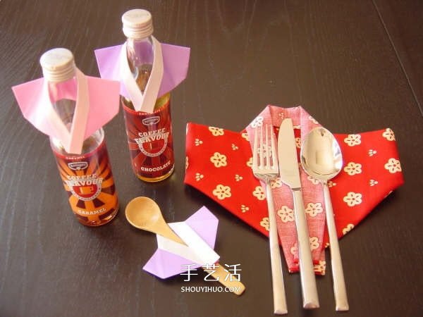 餐巾折紙和服的方法 簡(jiǎn)單餐巾和服的折法圖解 -  www.rpnrmr.com