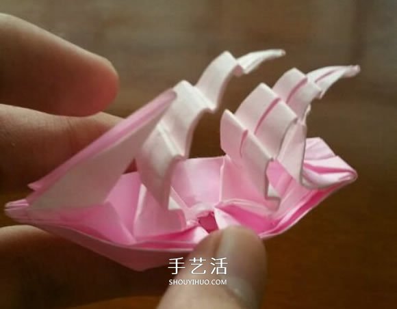 揚(yáng)帆帆船的折法圖解 折紙古代帆船的步驟圖 -  www.rpnrmr.com