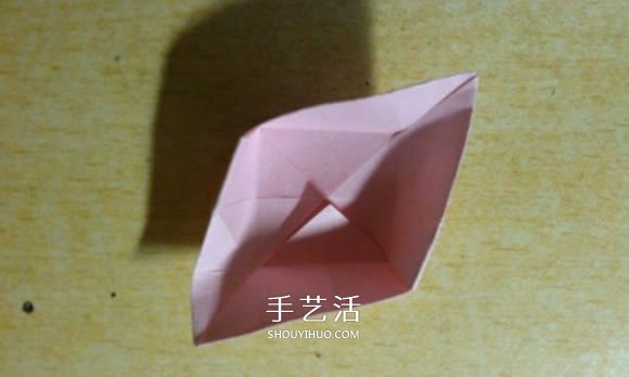 鏤空紙花球怎么折圖解 簡單手工花球的折法 -  www.rpnrmr.com