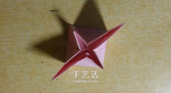鏤空紙花球怎么折圖解 簡單手工花球的折法 -  www.rpnrmr.com
