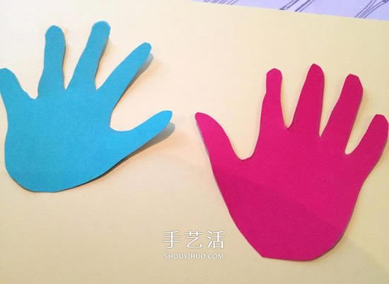 創(chuàng)意兒童生日賀卡制作 用卡紙剪兩個(gè)可愛手掌 -  www.rpnrmr.com