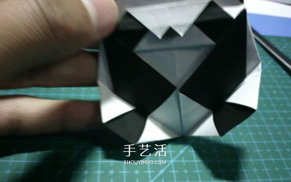 折一只國寶出來！可愛大熊貓的折紙方法圖解 -  www.rpnrmr.com