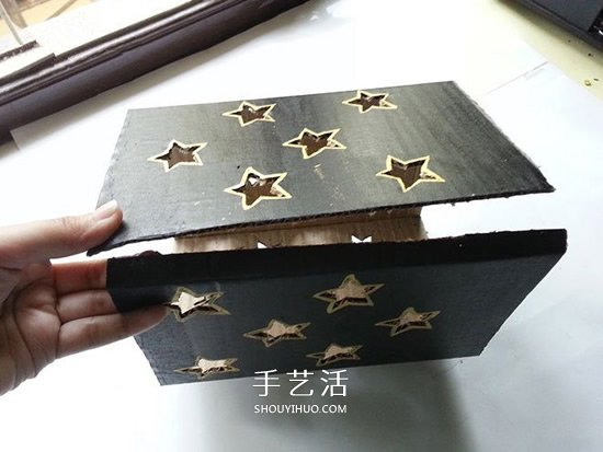 瓦楞紙做漂亮星星燈飾 改造成燈籠也很簡單 -  www.rpnrmr.com