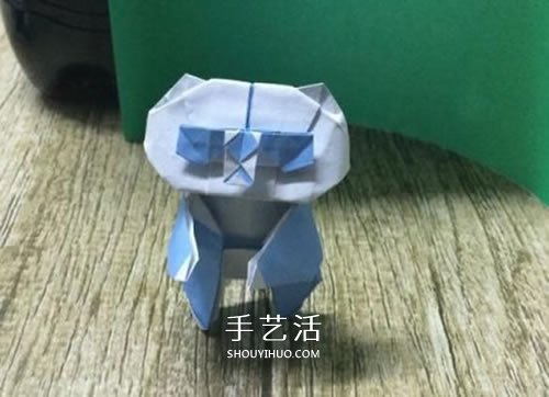 折紙站立大熊貓的圖解教程 可愛的卡通形象 -  www.rpnrmr.com