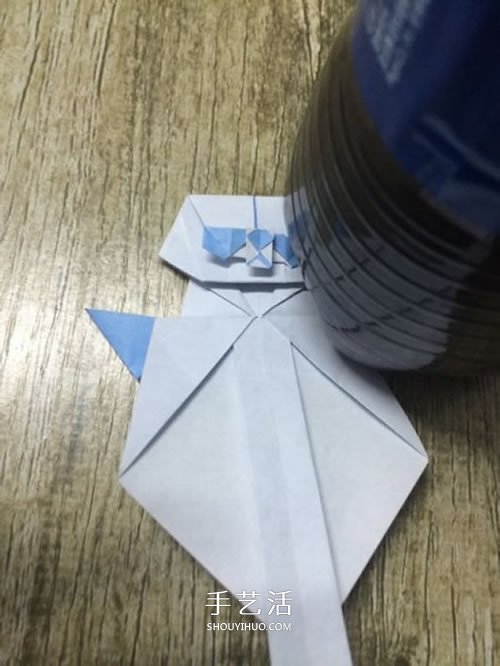 折紙站立大熊貓的圖解教程 可愛的卡通形象 -  www.rpnrmr.com