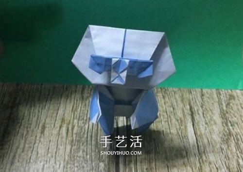 折紙站立大熊貓的圖解教程 可愛的卡通形象 -  www.rpnrmr.com