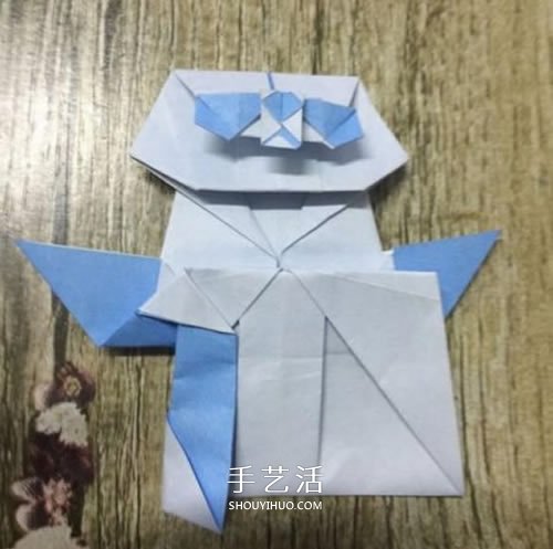 折紙站立大熊貓的圖解教程 可愛的卡通形象 -  www.rpnrmr.com