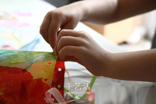 塑料瓶手工制作燈籠 適合孩子的簡單新年手工 -  www.rpnrmr.com
