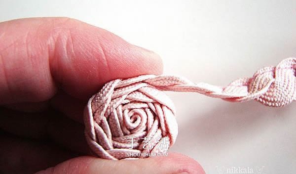 花布條玫瑰花手工制作 布條玫瑰花飾品DIY圖解 -  www.rpnrmr.com