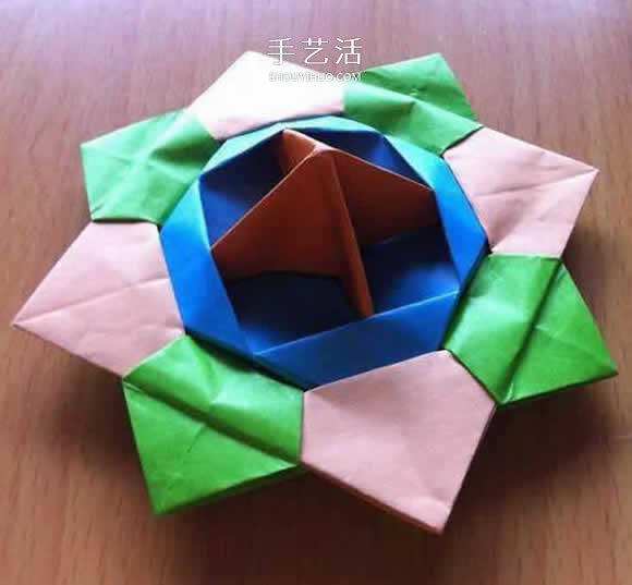 旋轉(zhuǎn)紙陀螺怎么折圖解 簡單花型陀螺折紙教程 -  www.rpnrmr.com