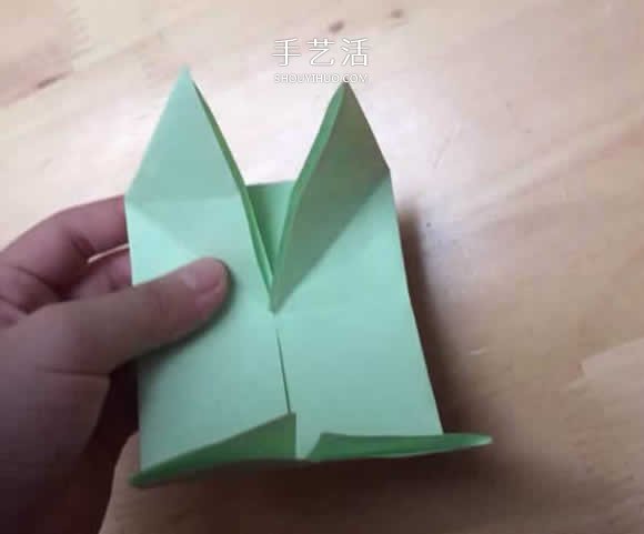 旋轉(zhuǎn)紙陀螺怎么折圖解 簡單花型陀螺折紙教程 -  www.rpnrmr.com