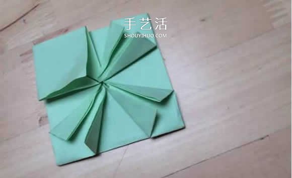 旋轉(zhuǎn)紙陀螺怎么折圖解 簡單花型陀螺折紙教程 -  www.rpnrmr.com