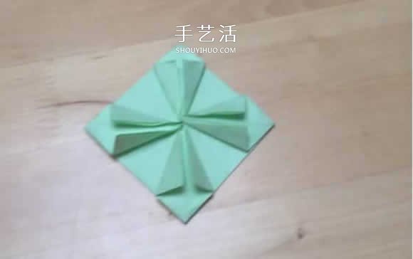 旋轉(zhuǎn)紙陀螺怎么折圖解 簡單花型陀螺折紙教程 -  www.rpnrmr.com