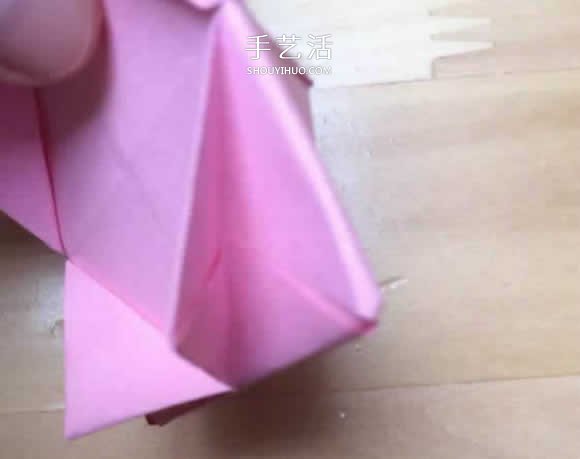 旋轉(zhuǎn)紙陀螺怎么折圖解 簡單花型陀螺折紙教程 -  www.rpnrmr.com