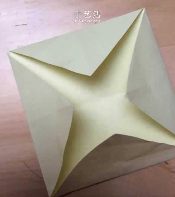 旋轉(zhuǎn)紙陀螺怎么折圖解 簡單花型陀螺折紙教程 -  www.rpnrmr.com
