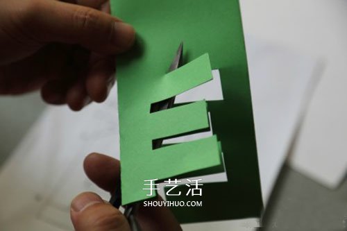 春字剪紙方法步驟圖解 簡單春節(jié)春的剪紙教程 -  www.rpnrmr.com