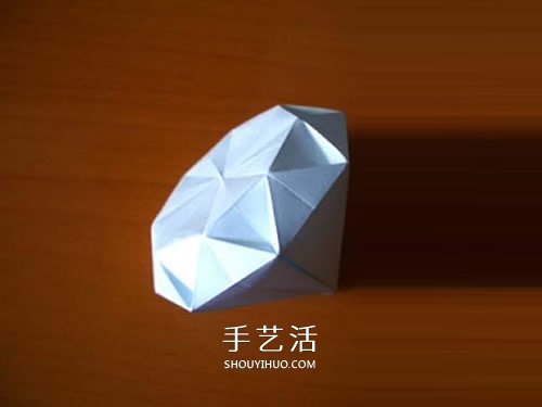 情人節(jié)做一個(gè)小禮物 手工折紙立體鉆石的折法 -  www.rpnrmr.com