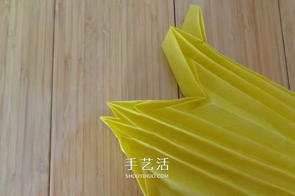 鷹的折紙教程 手工折紙展開翅膀雄鷹的步驟圖 -  www.rpnrmr.com