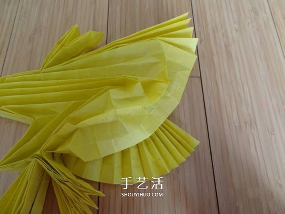 鷹的折紙教程 手工折紙展開翅膀雄鷹的步驟圖 -  www.rpnrmr.com