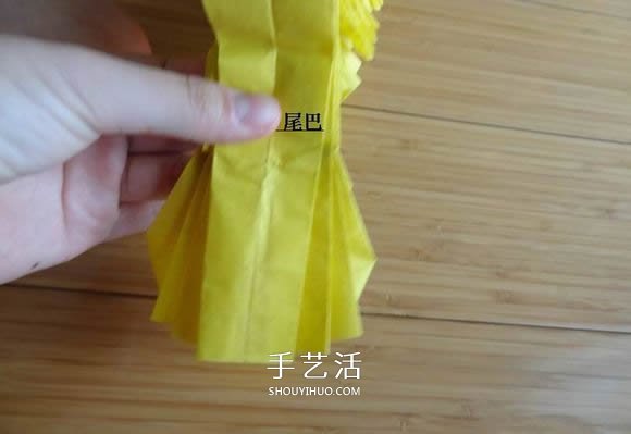 鷹的折紙教程 手工折紙展開翅膀雄鷹的步驟圖 -  www.rpnrmr.com