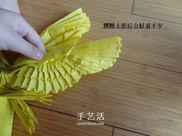 鷹的折紙教程 手工折紙展開翅膀雄鷹的步驟圖 -  www.rpnrmr.com
