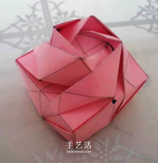 情人節(jié)禮品盒折紙圖解 好看韓式玫瑰禮盒的折法 -  www.rpnrmr.com