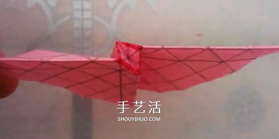 情人節(jié)禮品盒折紙圖解 好看韓式玫瑰禮盒的折法 -  www.rpnrmr.com