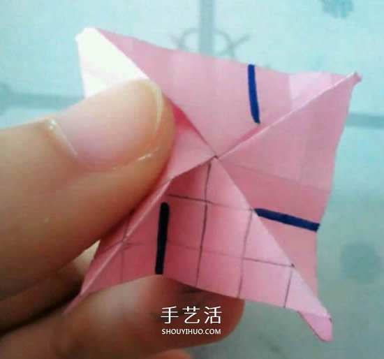 情人節(jié)禮品盒折紙圖解 好看韓式玫瑰禮盒的折法 -  www.rpnrmr.com