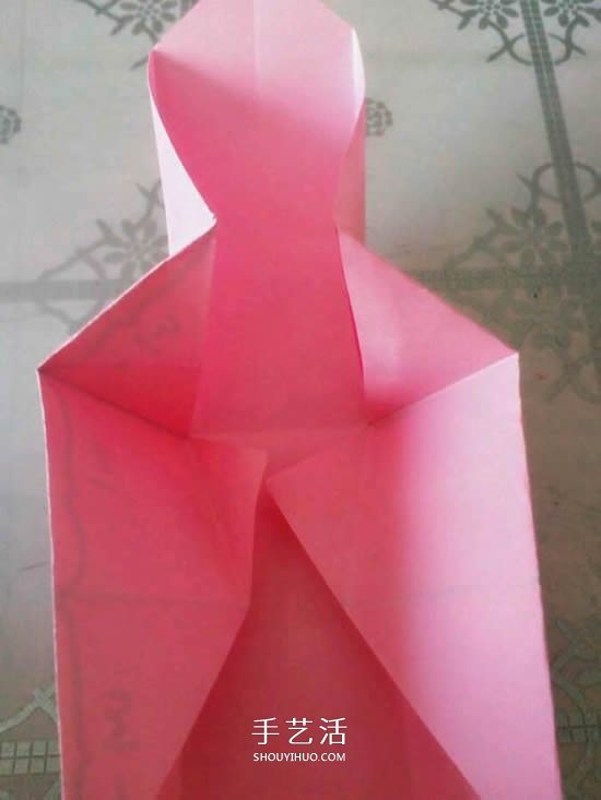 情人節(jié)禮品盒折紙圖解 好看韓式玫瑰禮盒的折法 -  www.rpnrmr.com