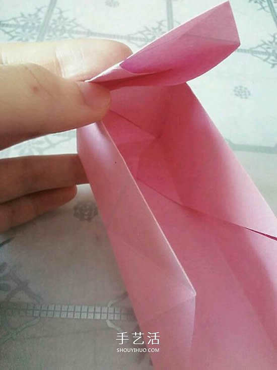情人節(jié)禮品盒折紙圖解 好看韓式玫瑰禮盒的折法 -  www.rpnrmr.com