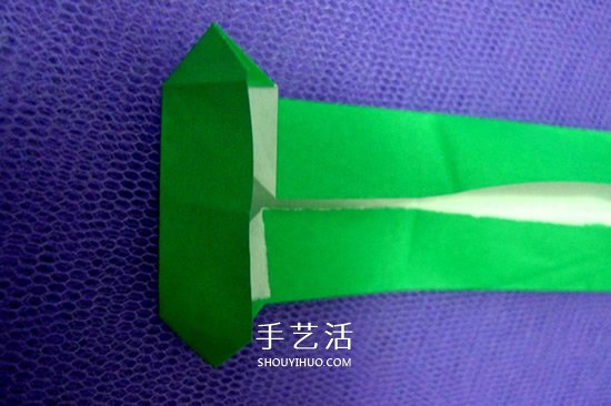 怎么折男T恤的圖解教程 手工折紙T恤簡單折法 -  www.rpnrmr.com