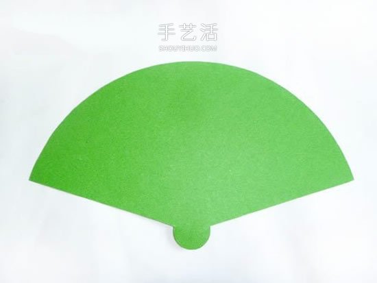 簡(jiǎn)單的幼兒園手工小制作 用卡紙拼貼孔雀開(kāi)屏 -  www.rpnrmr.com