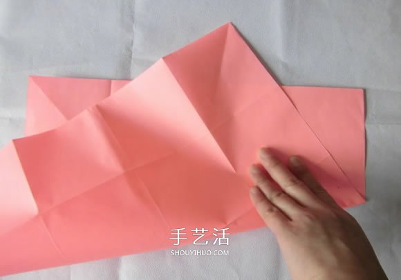 百合花紙巾盒的折法 帶花紙巾盒怎么折圖解 -  www.rpnrmr.com