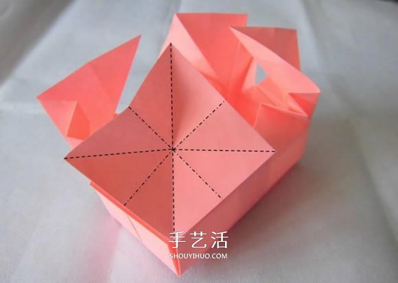 百合花紙巾盒的折法 帶花紙巾盒怎么折圖解 -  www.rpnrmr.com