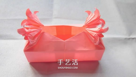 百合花紙巾盒的折法 帶花紙巾盒怎么折圖解 -  www.rpnrmr.com