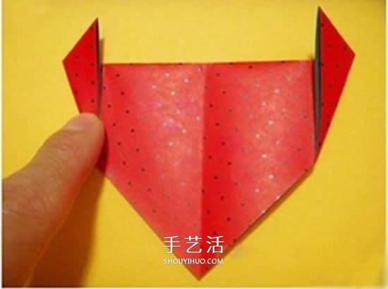 兒童折紙草莓的教程 簡單草莓怎么折圖解 -  www.rpnrmr.com