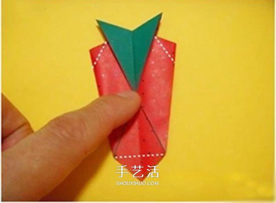 兒童折紙草莓的教程 簡單草莓怎么折圖解 -  www.rpnrmr.com