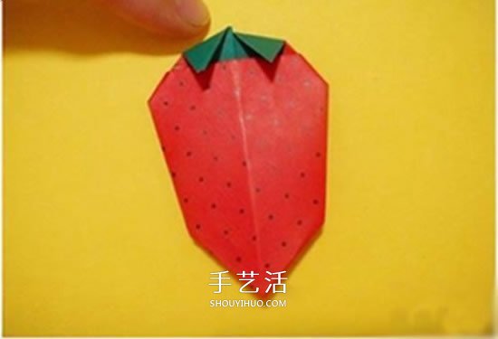 兒童折紙草莓的教程 簡單草莓怎么折圖解 -  www.rpnrmr.com
