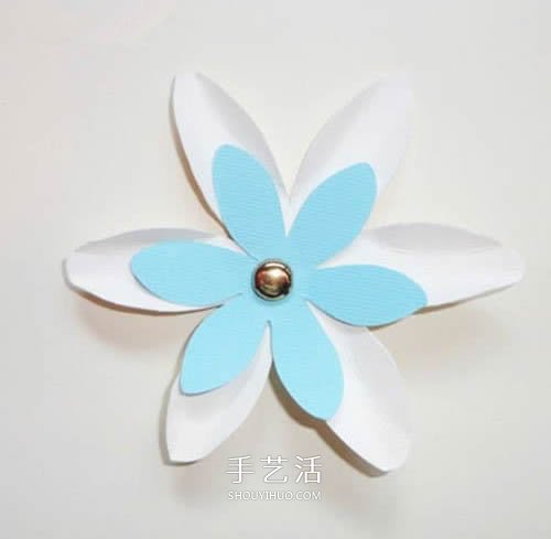 幼兒園母親節(jié)手工制作 用卡紙手工做愛(ài)心花 -  www.rpnrmr.com