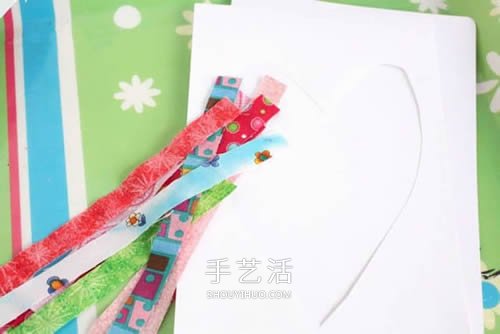 彩色膠帶紙手工制作漂亮愛心卡片的方法 -  www.rpnrmr.com