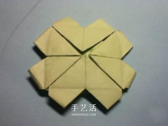 折疊四個愛心 組合成代表幸運的四葉草圖解 -  www.rpnrmr.com