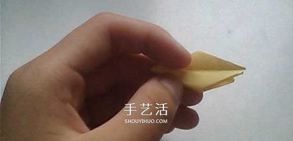 婚禮上的用花 立體百合的折紙方法圖解過(guò)程 -  www.rpnrmr.com