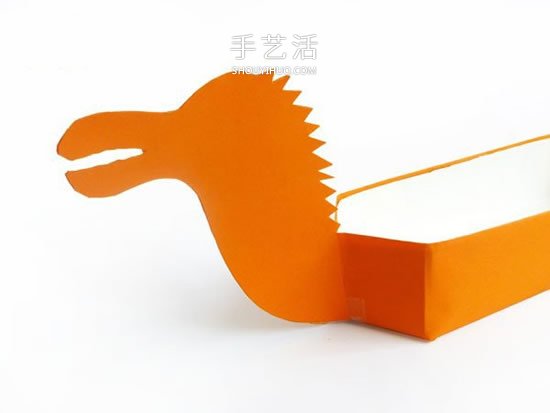 廢牛奶盒手工制作端午節(jié)龍舟的方法圖解 -  www.rpnrmr.com
