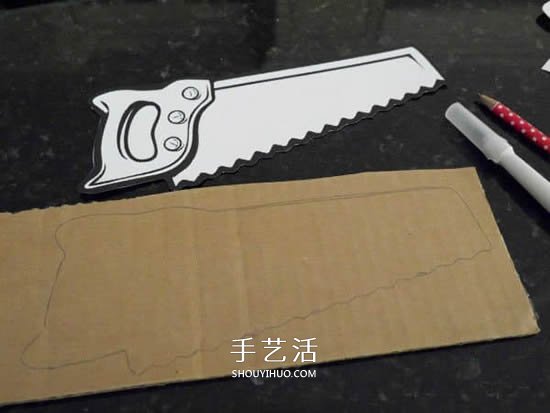 父親節(jié)掛飾手工制作 用硬紙板做工具掛飾 -  www.rpnrmr.com