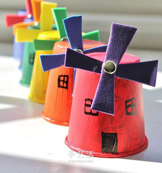 幼兒園手工風(fēng)車的做法 紙杯制作簡易風(fēng)車教程 -  www.rpnrmr.com